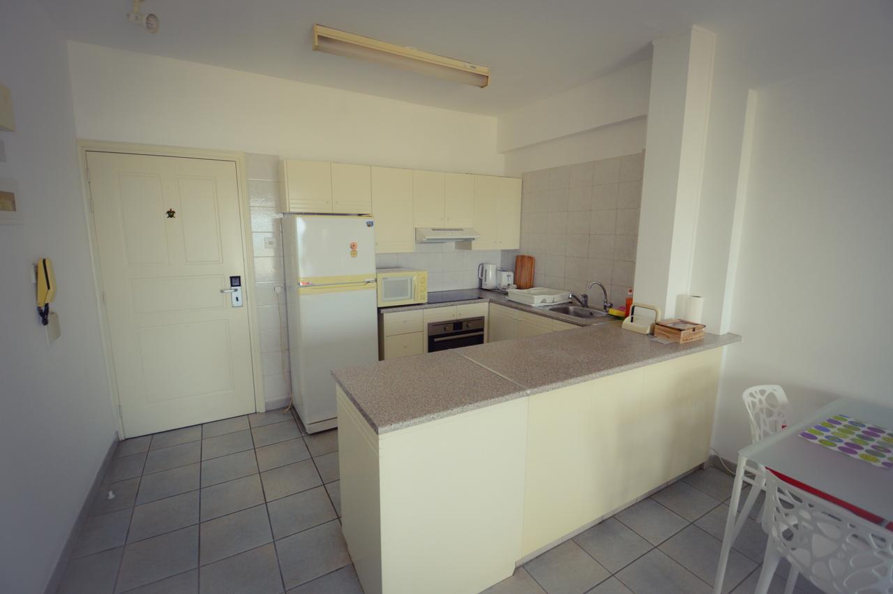 Krasas Beach Flats Larnaca Ngoại thất bức ảnh
